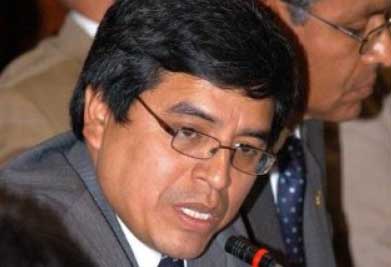 pando2 Congresista Pando, ¿le pidió abortar a su mujer?