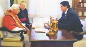 Benedicto y AGP 800 e1263596781814 ¿Fue sincero Alan García con el Papa?