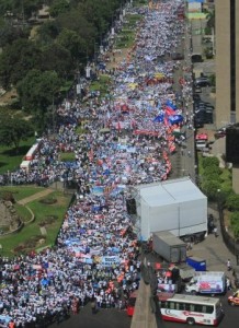 Foto panoramica 3 218x300 Luis Solari: El Caballo de Troya es el aborto terapéutico